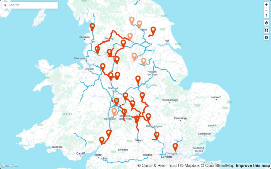 Map of the UK with markers showing closed or restricted waterways due to low water levels.